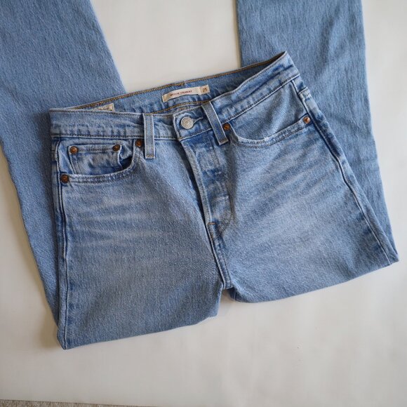 LEVIS WEDGIE STRAIGHT Size 25 Jeans Light Wash - Picture 3 of 12